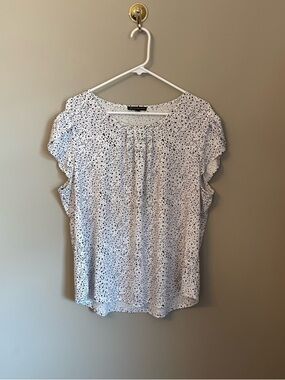 Adrianna Papell XL White Black Polka Dot Blouse Short Sleeve Lightweight Top